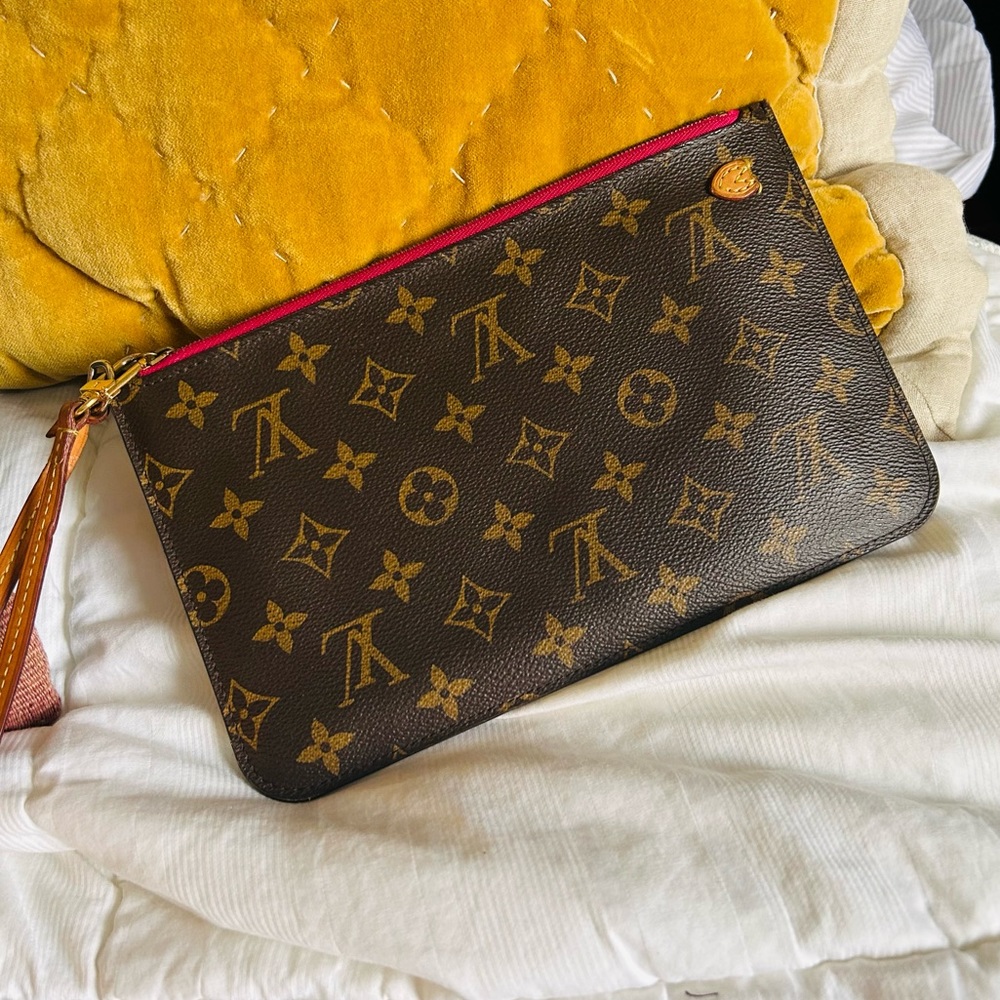 Louis Vuitton Neverfull GM monogram pochette